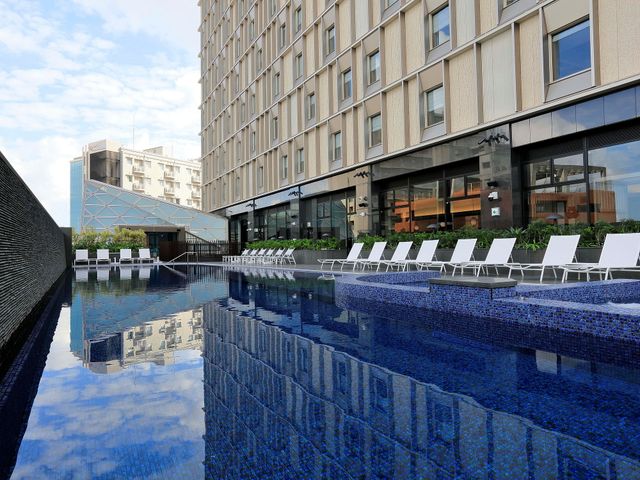 ホテル コレクティブ アウトドアプール（4～11月）